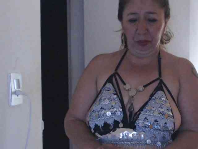 Valentina-mature