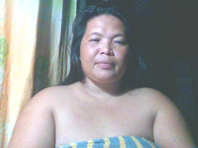 Yummypussy432 live cam on BongaCams