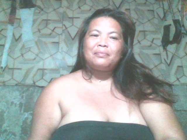 Yummypussy432 live cam on BongaCams