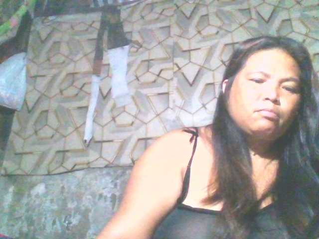 Yummypussy432 live cam on BongaCams