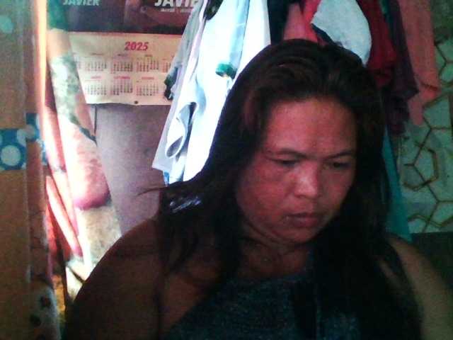 Yummypussy432 webcam bongacams model stream image