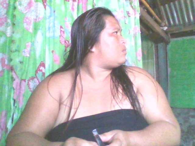 Yummypussy432 live cam on BongaCams