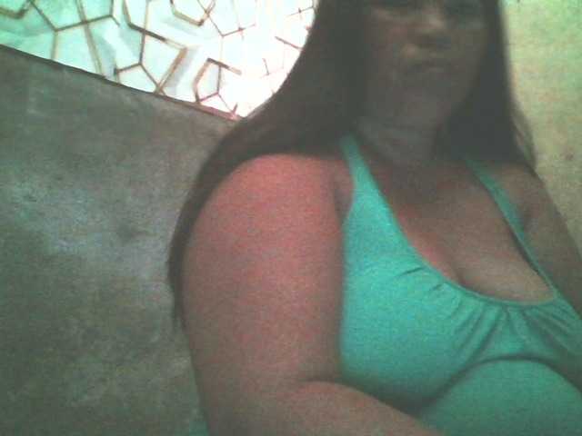 Yummypussy432 live cam on BongaCams