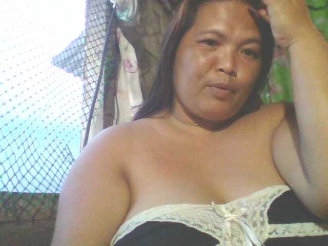 Yummypussy432 live cam on BongaCams