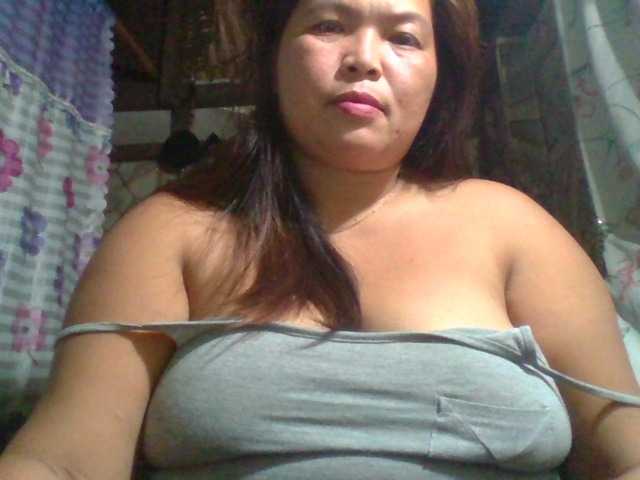 Yummypussy432 Live Cam on BongaCams