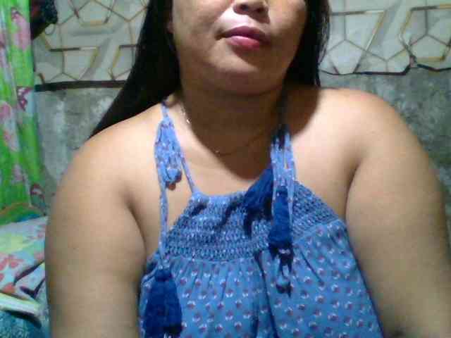 Yummypussy432 webcam