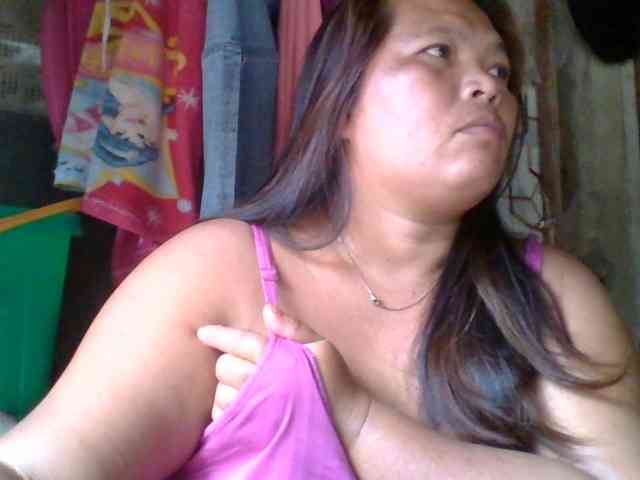 Yummypussy432 webcam