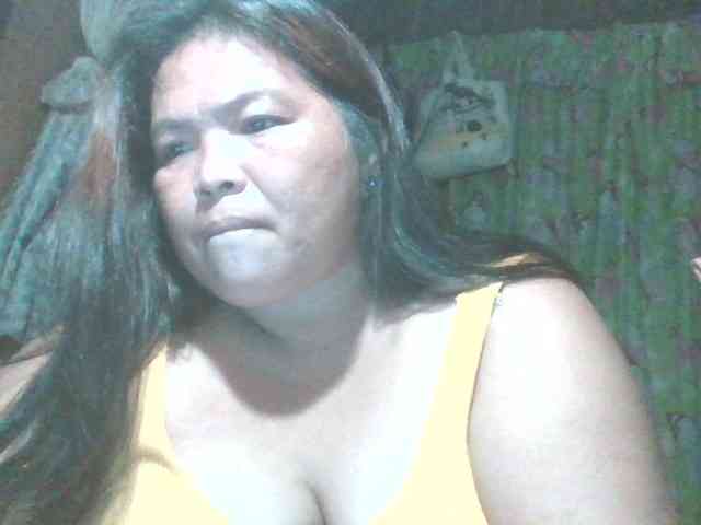 Yummypussy432 webcam