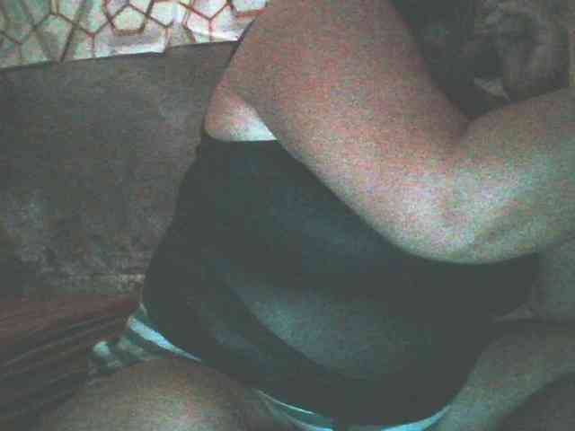 Yummypussy432 webcam