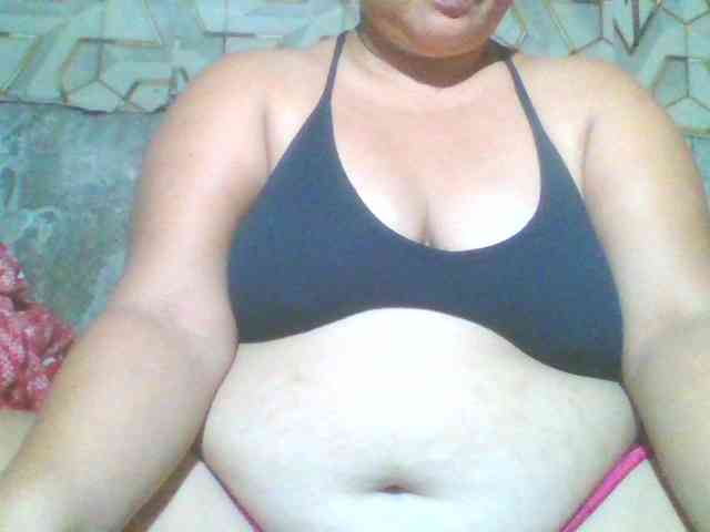 Yummypussy432 webcam