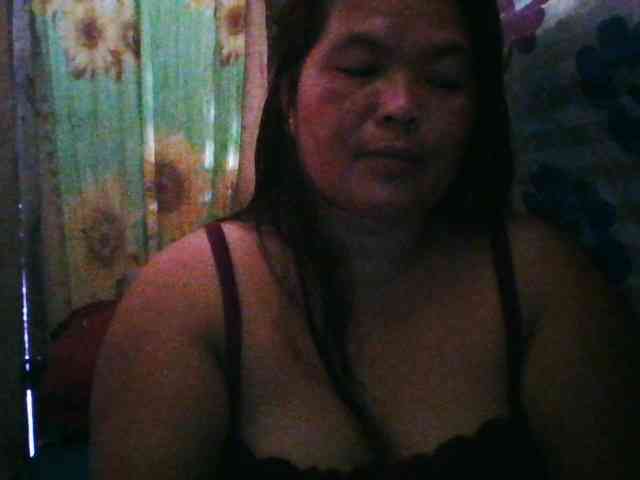 Yummypussy432 webcam