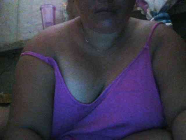 Yummypussy432 webcam