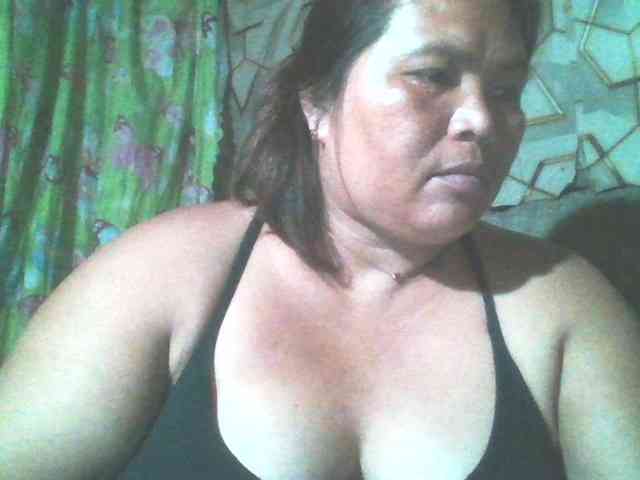 Yummypussy432 webcam