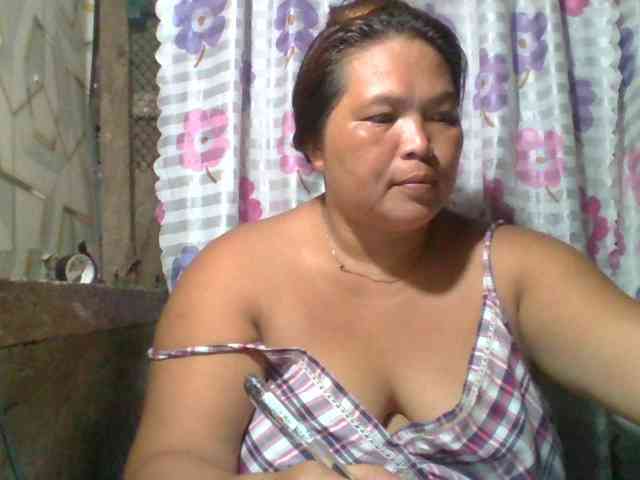 Yummypussy432 webcam