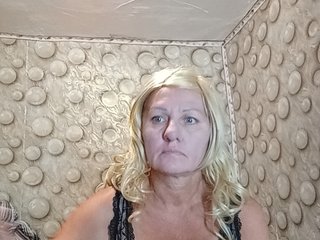 FameLara Porn Show