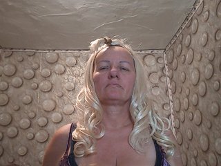 FameLara Porn Show