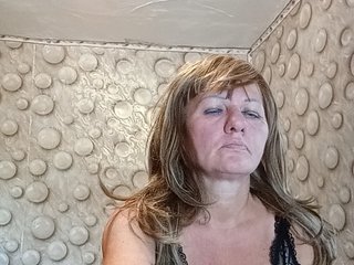 FameLara Porn Show