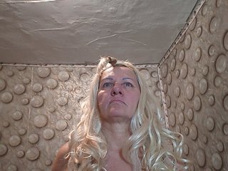 FameLara Porn Show