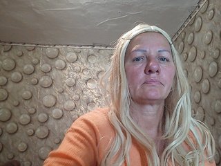 FameLara Porn Show