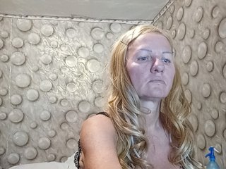 FameLara Porn Show