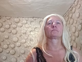 FameLara Porn Show