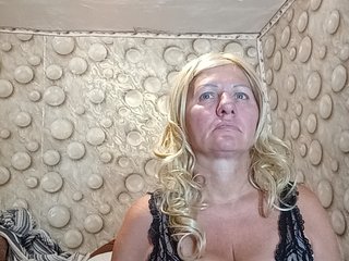 FameLara Porn Show