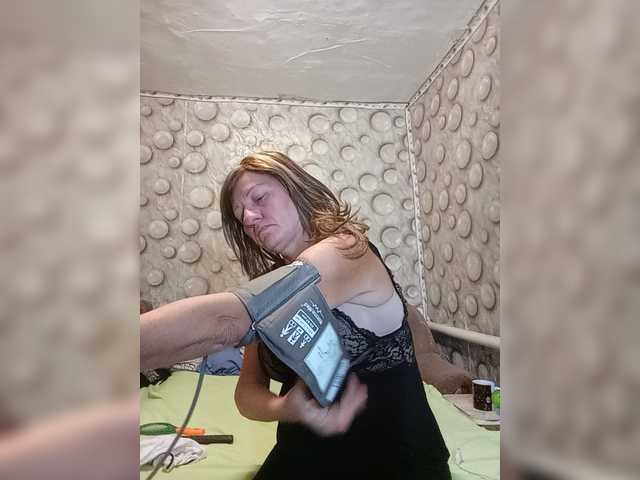FameLara live cam on BongaCams