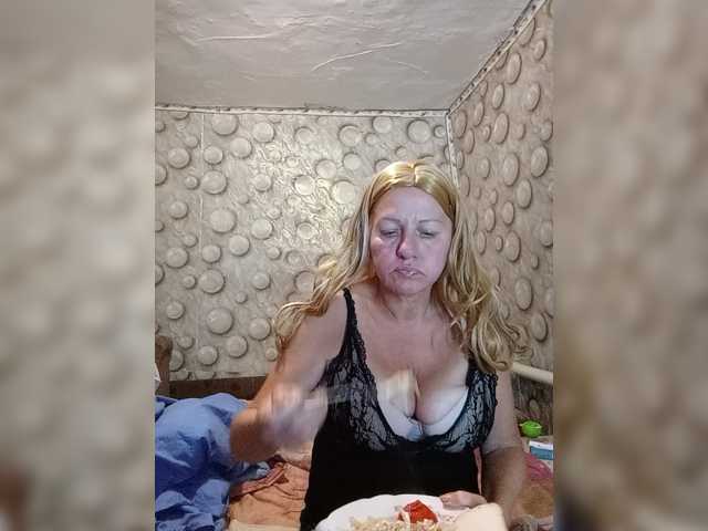 FameLara, en vivo ahora en BongaCams