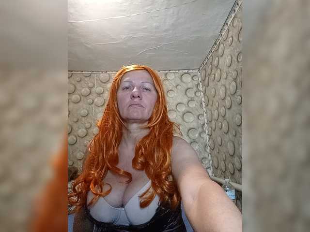 FameLara live cam on BongaCams