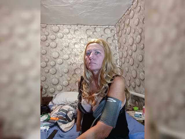 FameLara live cam on BongaCams