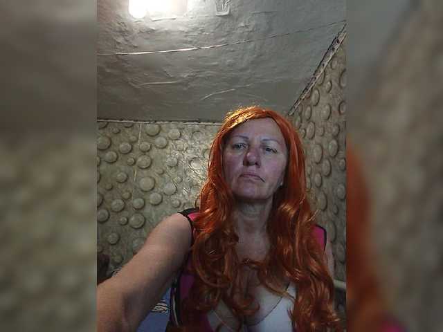 FameLara live cam on BongaCams