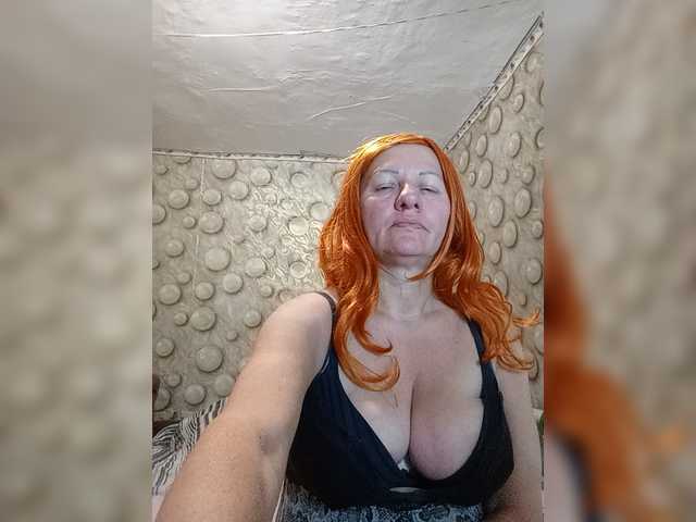 FameLara live cam on BongaCams