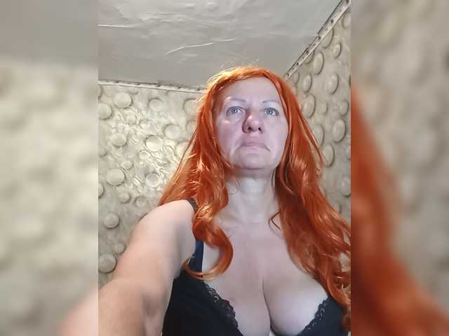 FameLara live cam on BongaCams