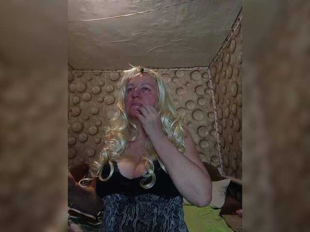 FameLara Live Cam on BongaCams