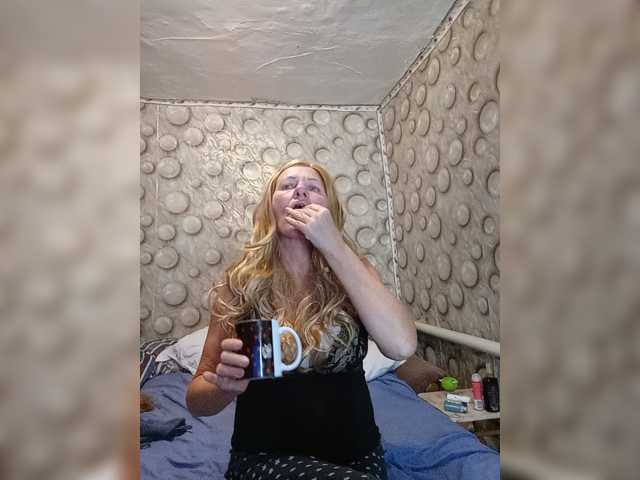 FameLara, live now on BongaCams
