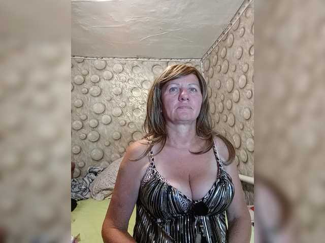 FameLara live cam on BongaCams