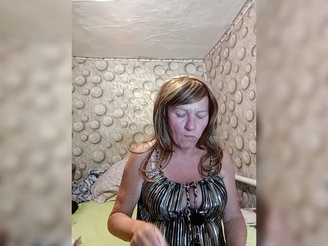 FameLara live cam on BongaCams