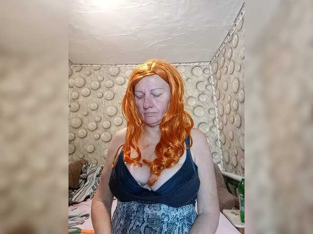 FameLara live cam on BongaCams
