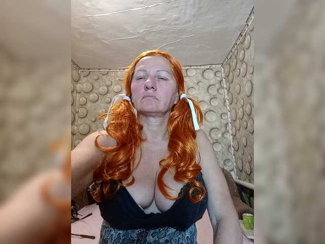 FameLara live cam on BongaCams