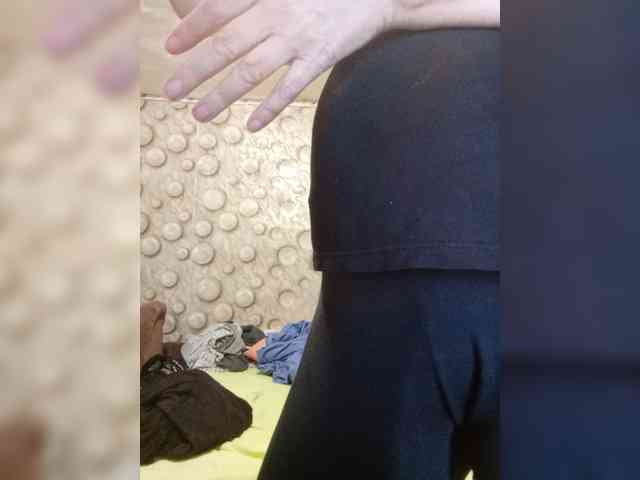 FameLara webcam