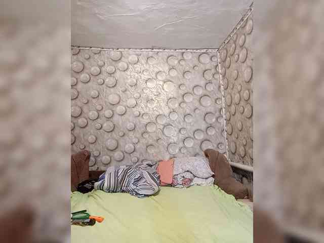FameLara webcam
