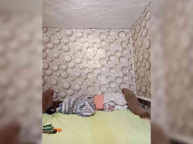 FameLara webcam