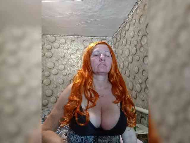 FameLara Live Webcam on BongaCams