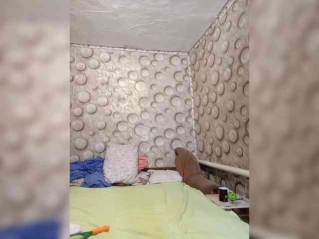 FameLara webcam