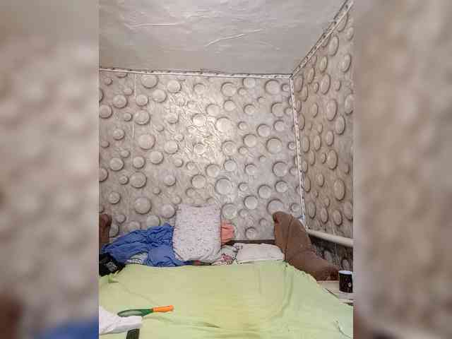 FameLara webcam