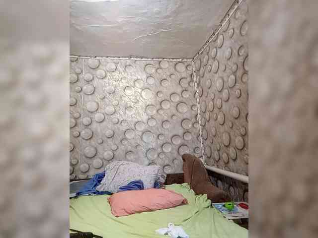 FameLara webcam