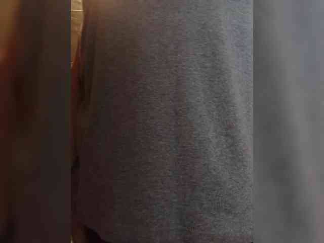 FameLara webcam