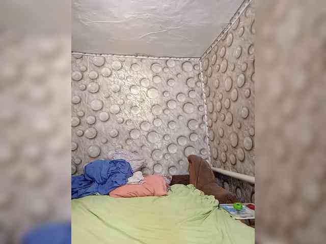 FameLara webcam