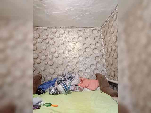 FameLara webcam