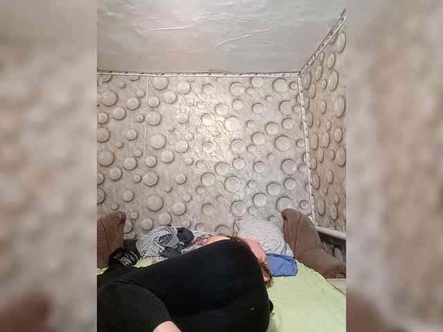 famelara's live room